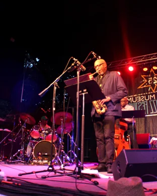 Jam Session Hosted by The Frank Hanson Trio