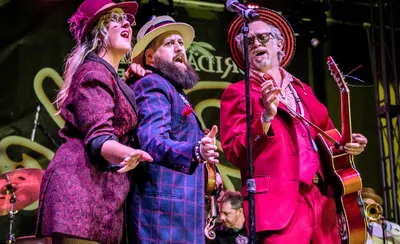 Squirrel Nut Zippers